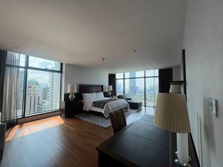 For rent 4 bedrooms condo in Pathum Wan, Bangkok