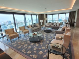 Wohnung zur Miete mit 4 Zimmer in Pathum Wan, Bangkok