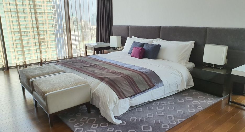 Wohnung zur Miete mit 4 Zimmer in Pathum Wan, Bangkok