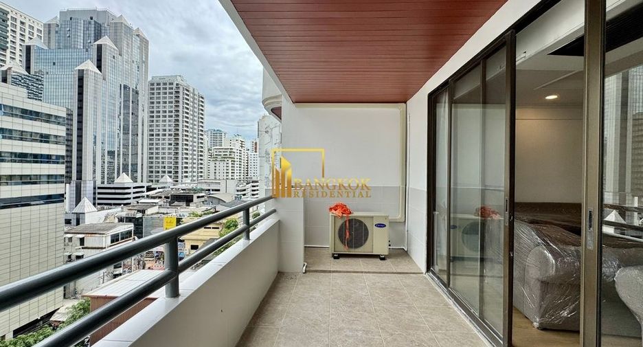 For rent 3 bedrooms condo in Khlong Toei, Bangkok