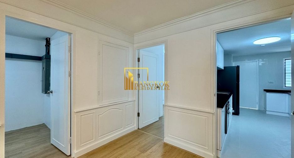 For rent 3 bedrooms condo in Khlong Toei, Bangkok