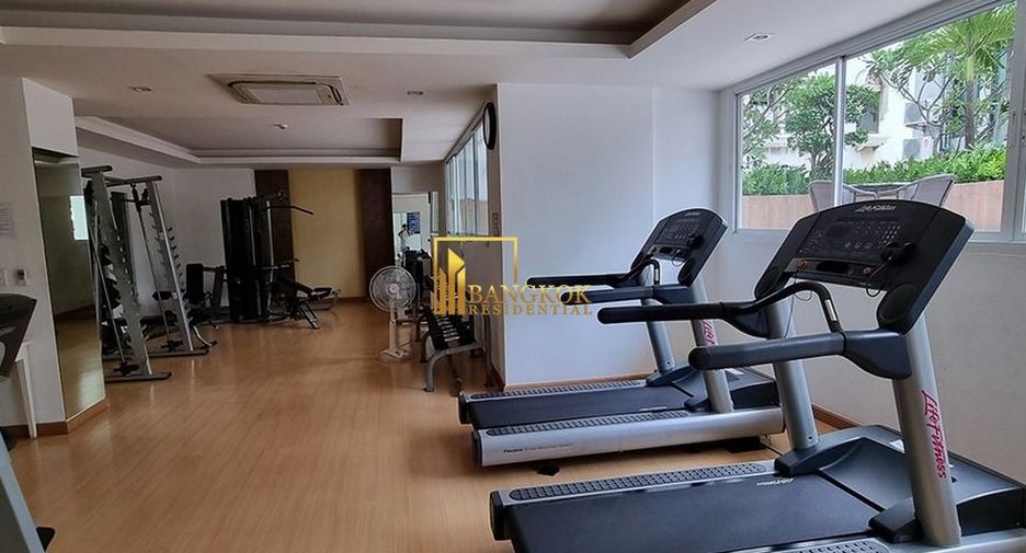 For rent 3 bedrooms condo in Khlong Toei, Bangkok