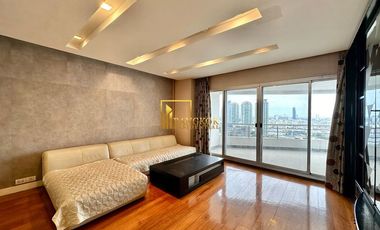 For rent 3 bedrooms condo in Sathon, Bangkok