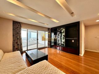 Condo en alquiler de 3 habitaciones en Sathon, Bangkok