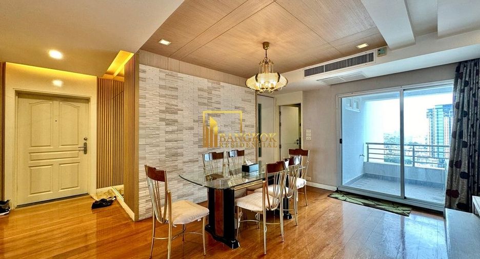 For rent 3 bedrooms condo in Sathon, Bangkok