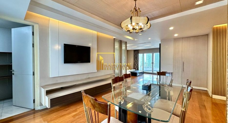 For rent 3 bedrooms condo in Sathon, Bangkok