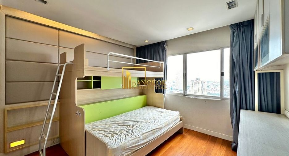 For rent 3 bedrooms condo in Sathon, Bangkok