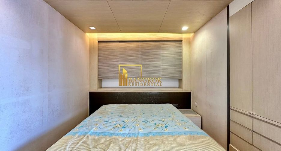 For rent 3 bedrooms condo in Sathon, Bangkok