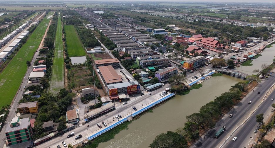 À vendre terrain à Thanyaburi, Pathum Thani