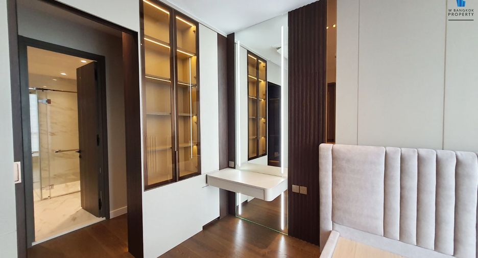 For sale 3 bedrooms condo in Sathon, Bangkok