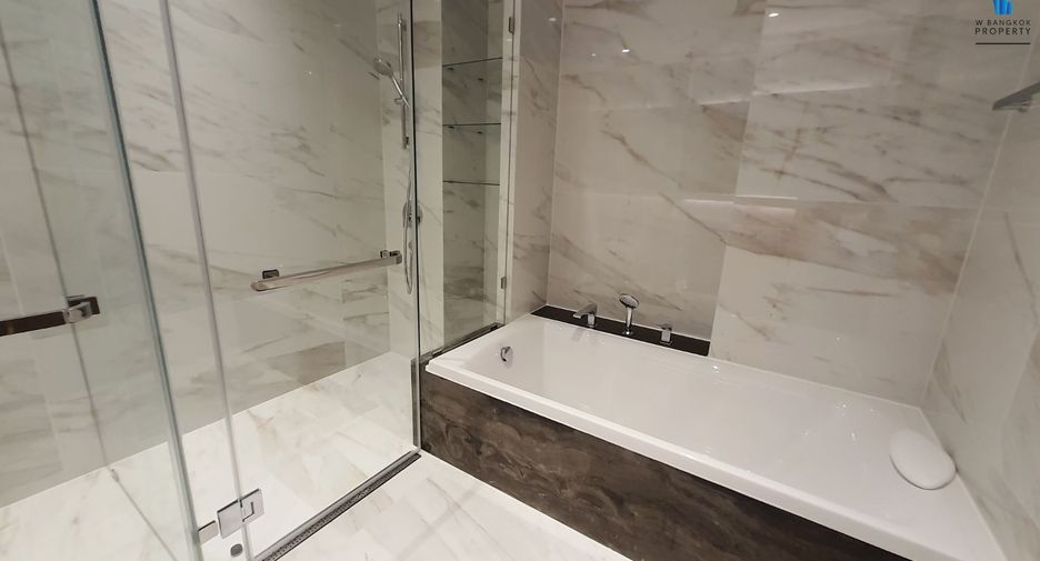 For sale 3 bedrooms condo in Sathon, Bangkok