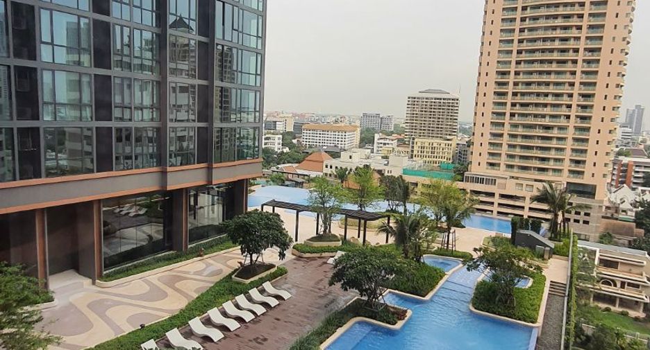 For sale 3 bedrooms condo in Sathon, Bangkok