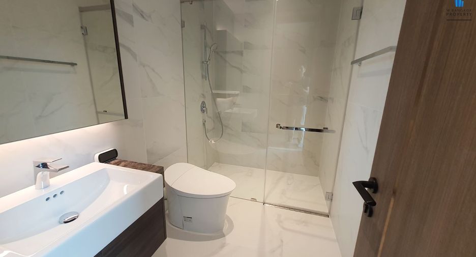 For sale 3 bedrooms condo in Sathon, Bangkok