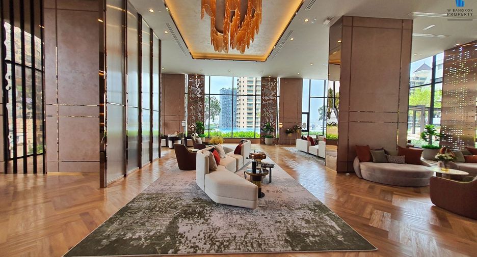 For sale 3 bedrooms condo in Sathon, Bangkok