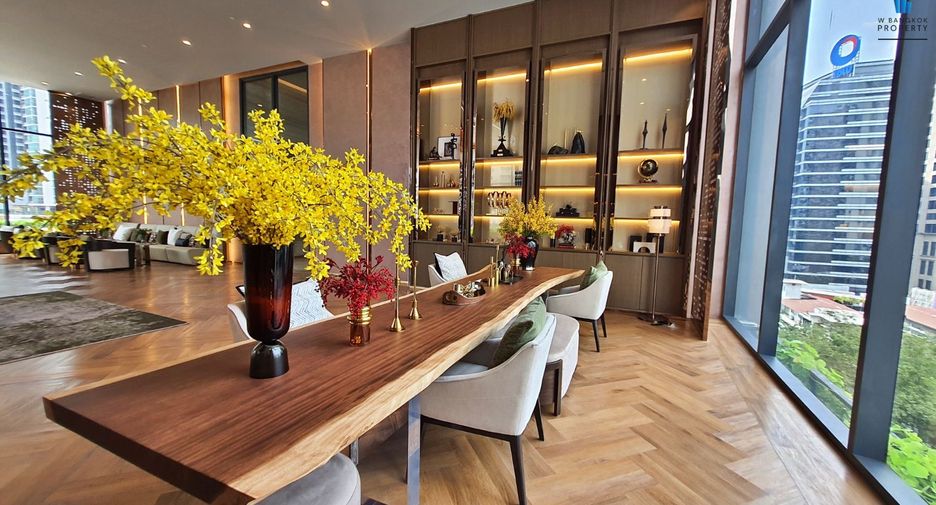 For sale 3 bedrooms condo in Sathon, Bangkok