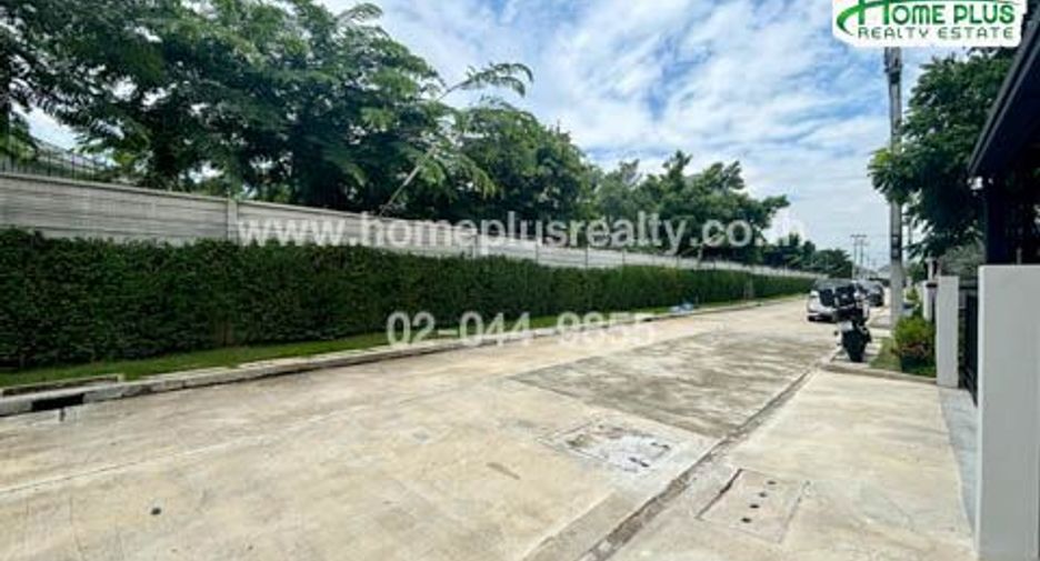 For sale 3 bed house in Pak Kret, Nonthaburi