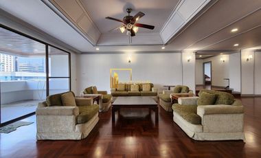 For rent 3 bedrooms apartment in Khlong Toei, Bangkok