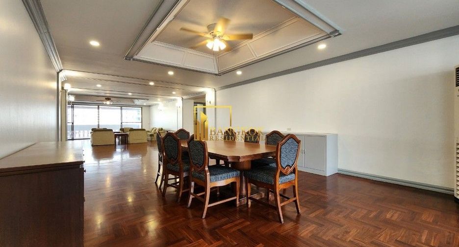 For rent 3 bedrooms apartment in Khlong Toei, Bangkok