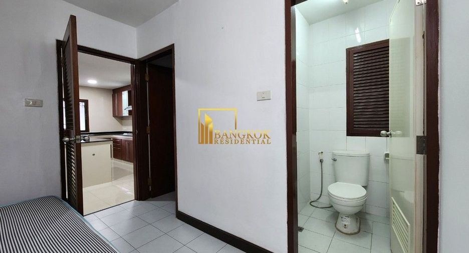 For rent 3 bedrooms apartment in Khlong Toei, Bangkok