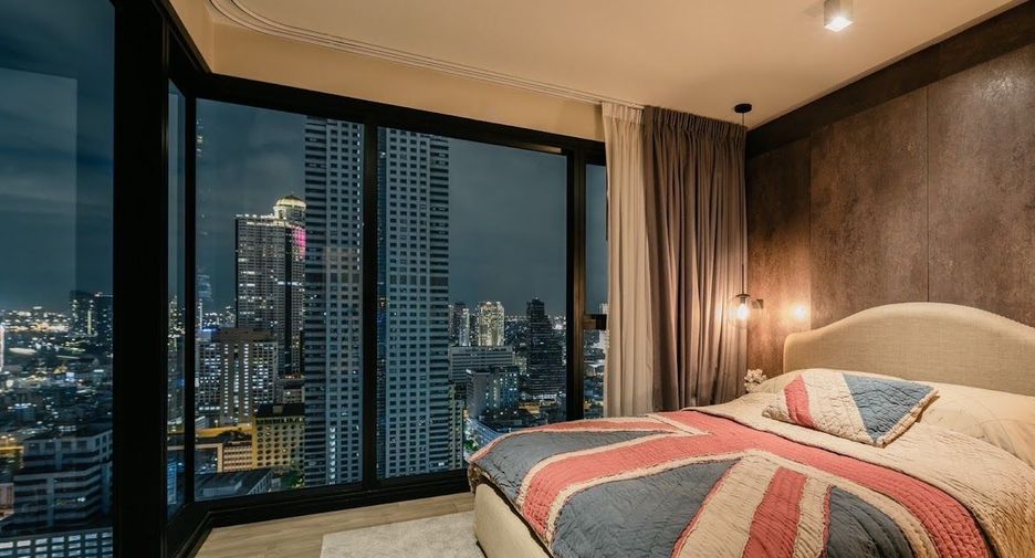 For rent 3 bedrooms condo in Sathon, Bangkok