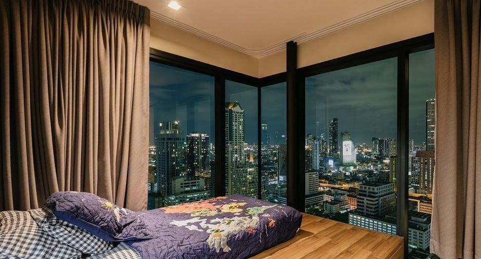For rent 3 bedrooms condo in Sathon, Bangkok