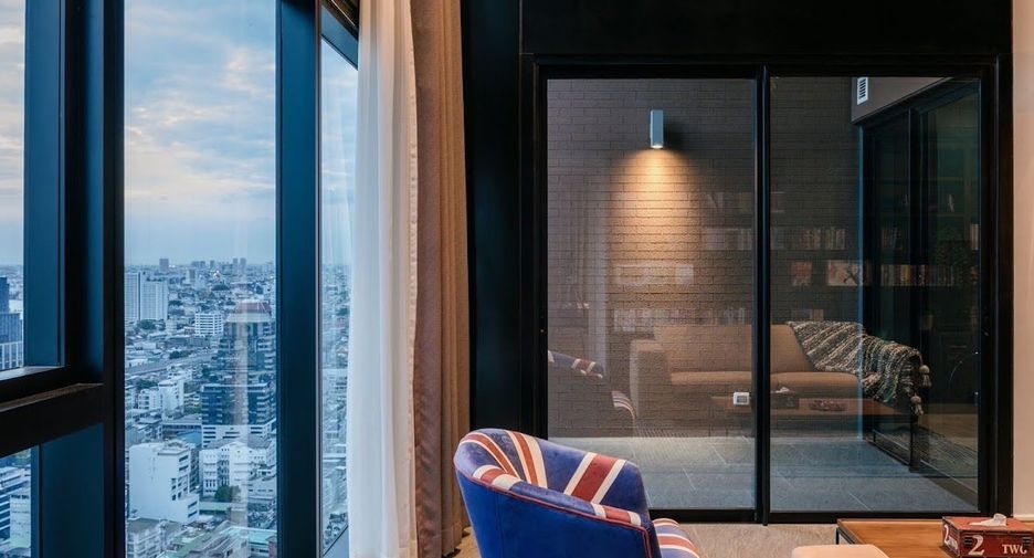 For rent 3 bedrooms condo in Sathon, Bangkok
