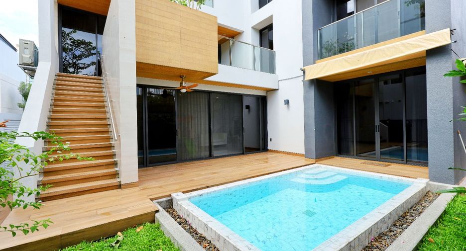 For sale 4 ベッドルーム house in Yan Nawa, Bangkok