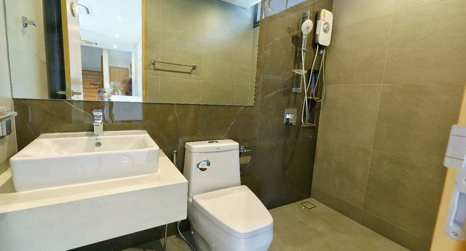 For sale 4 ベッドルーム house in Yan Nawa, Bangkok