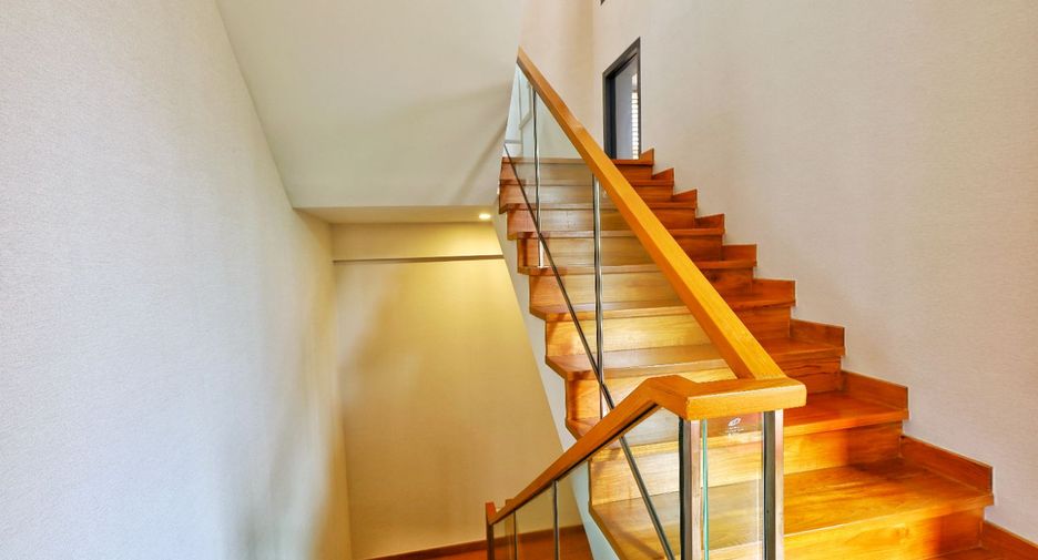 For sale 4 ベッドルーム house in Yan Nawa, Bangkok
