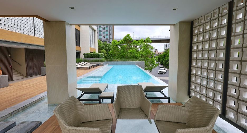 For sale 4 ベッドルーム house in Yan Nawa, Bangkok