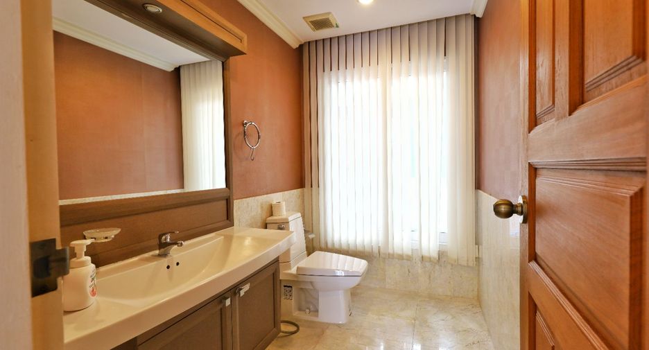For sale 4 bedrooms house in Bang Kruai, Nonthaburi