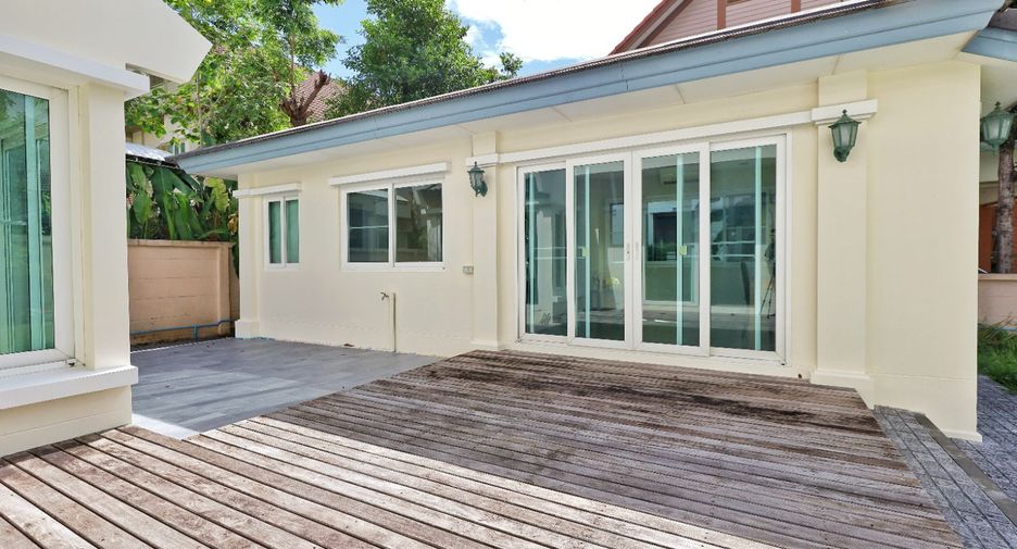 For sale 4 bedrooms house in Bang Kruai, Nonthaburi