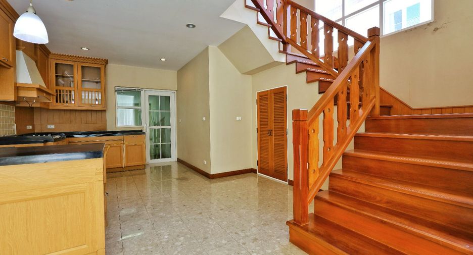 For sale 4 bedrooms house in Bang Kruai, Nonthaburi