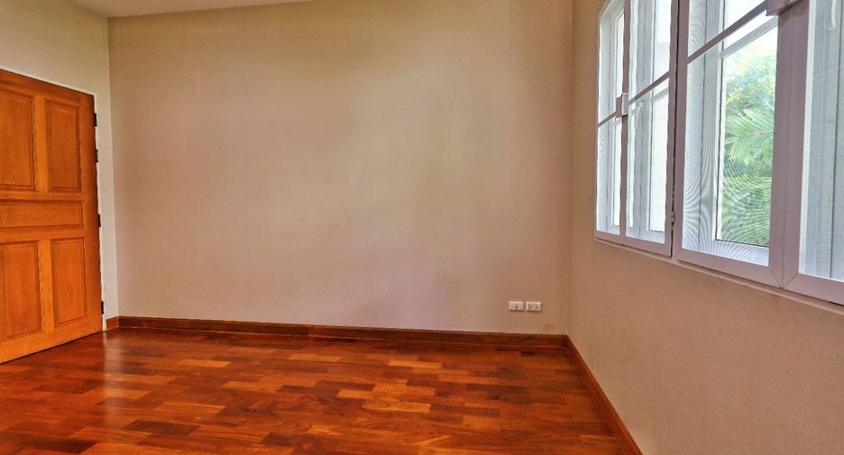 For sale 4 bedrooms house in Bang Kruai, Nonthaburi