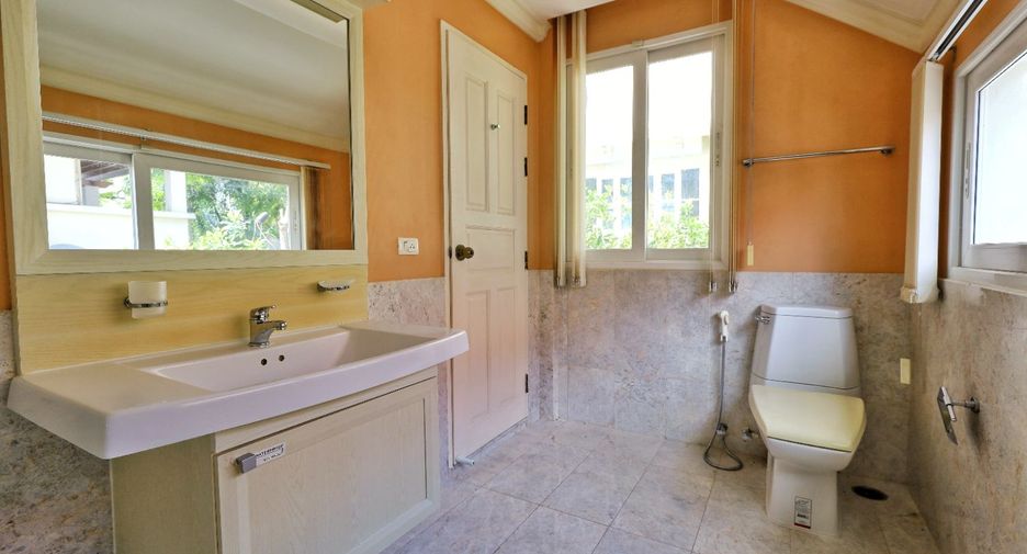 For sale 4 bedrooms house in Bang Kruai, Nonthaburi