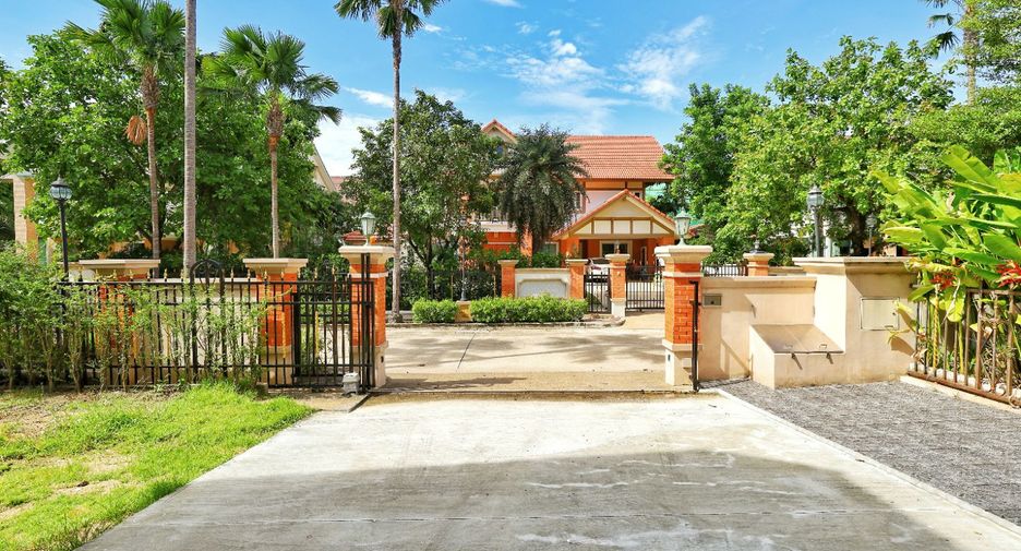 For sale 4 bedrooms house in Bang Kruai, Nonthaburi