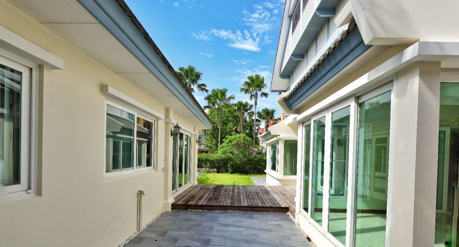 For sale 4 bedrooms house in Bang Kruai, Nonthaburi