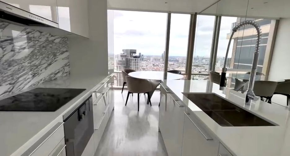 For rent 2 bedrooms condo in Bang Kho Laem, Bangkok