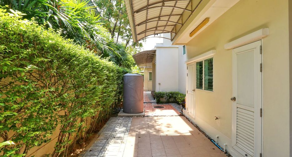 For sale 4 bedrooms house in Bang Kruai, Nonthaburi