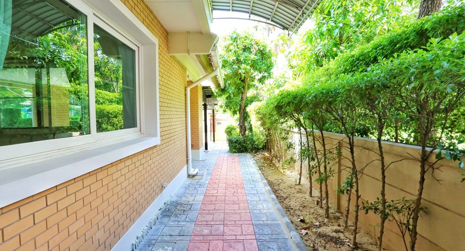 For sale 4 bedrooms house in Bang Kruai, Nonthaburi