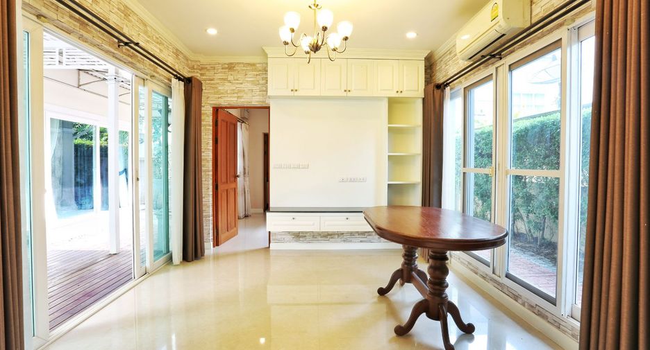 For sale 4 bedrooms house in Bang Kruai, Nonthaburi