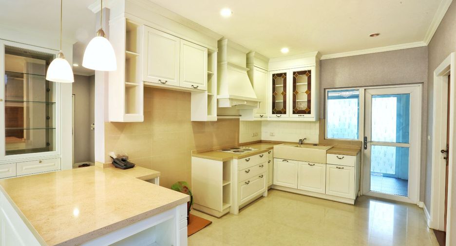 For sale 4 bedrooms house in Bang Kruai, Nonthaburi