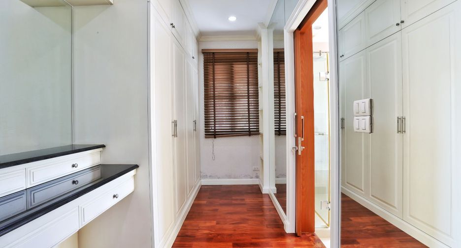 For sale 4 bedrooms house in Bang Kruai, Nonthaburi