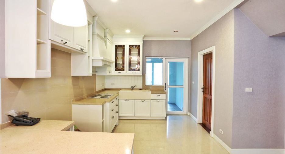 For sale 4 bedrooms house in Bang Kruai, Nonthaburi