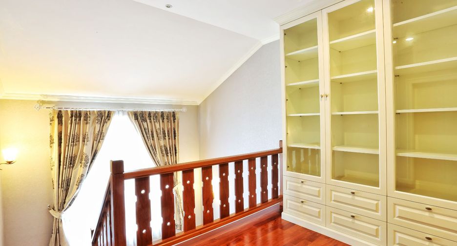 For sale 4 bedrooms house in Bang Kruai, Nonthaburi