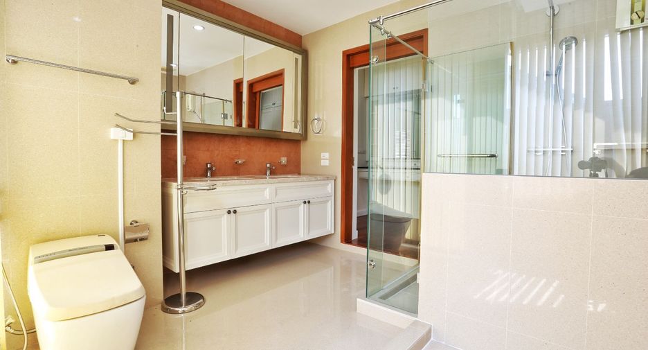 For sale 4 bedrooms house in Bang Kruai, Nonthaburi