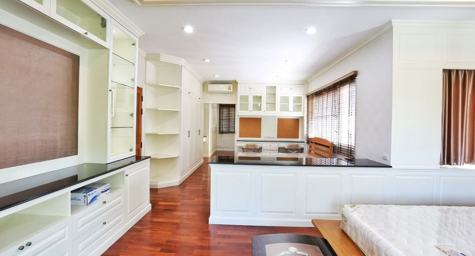 For sale 4 bedrooms house in Bang Kruai, Nonthaburi