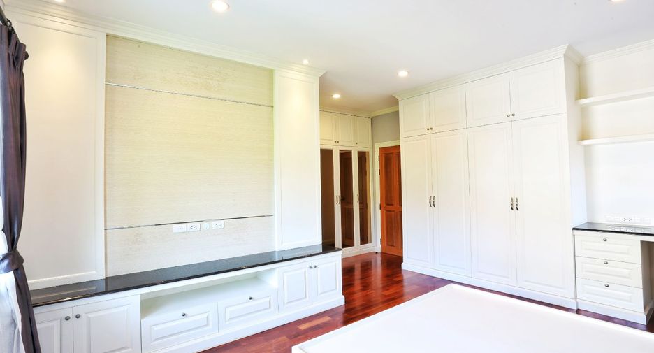 For sale 4 bedrooms house in Bang Kruai, Nonthaburi