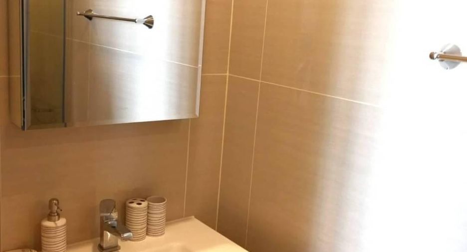 Аренда 2 спальни кондо в Кхлонг Тоеи, Бангкок