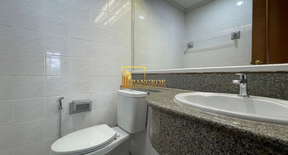 For rent 2 ベッドルーム apartment in Watthana, Bangkok